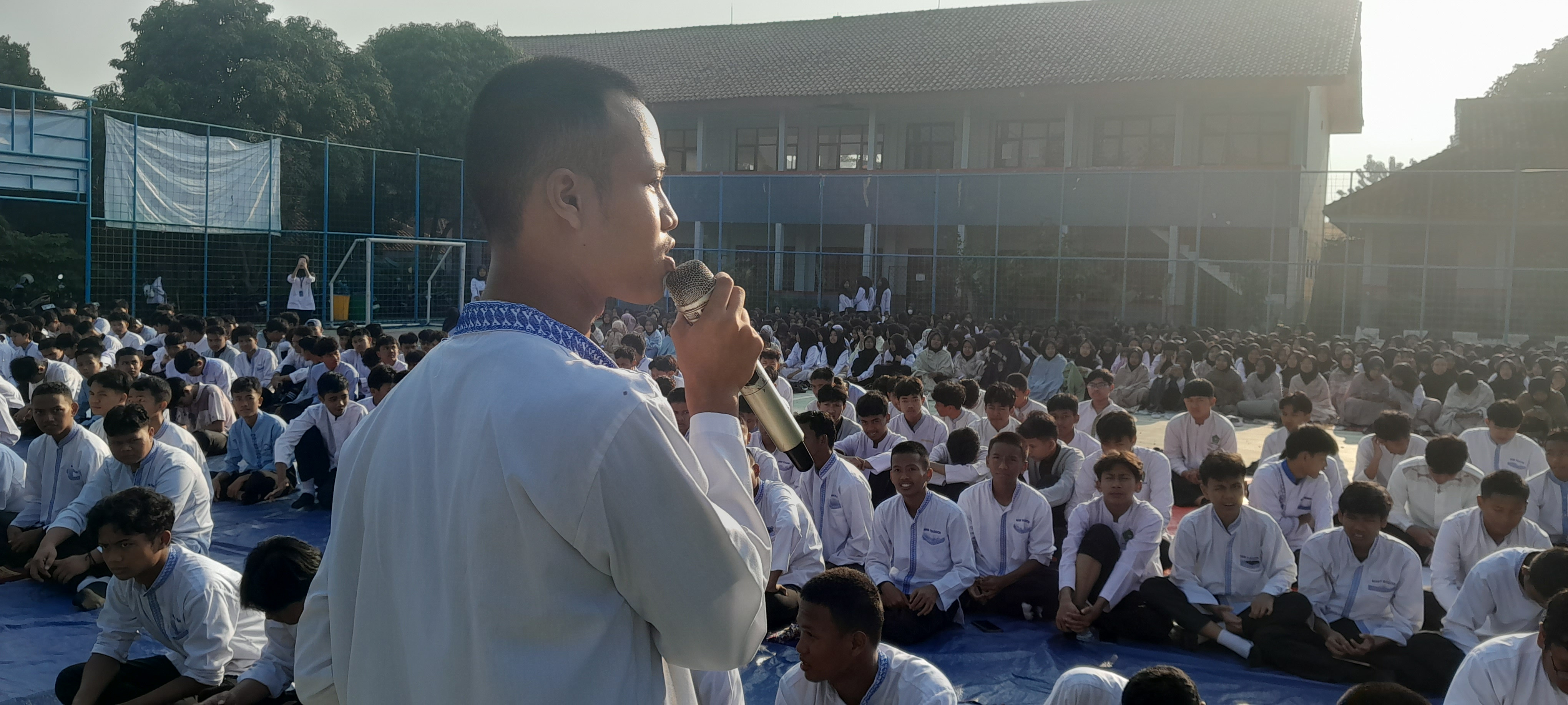 Jumhani: Bentuk Karakter Siswa Melalui Tausiah Tentang Larangan Merendahkan Orang Lain