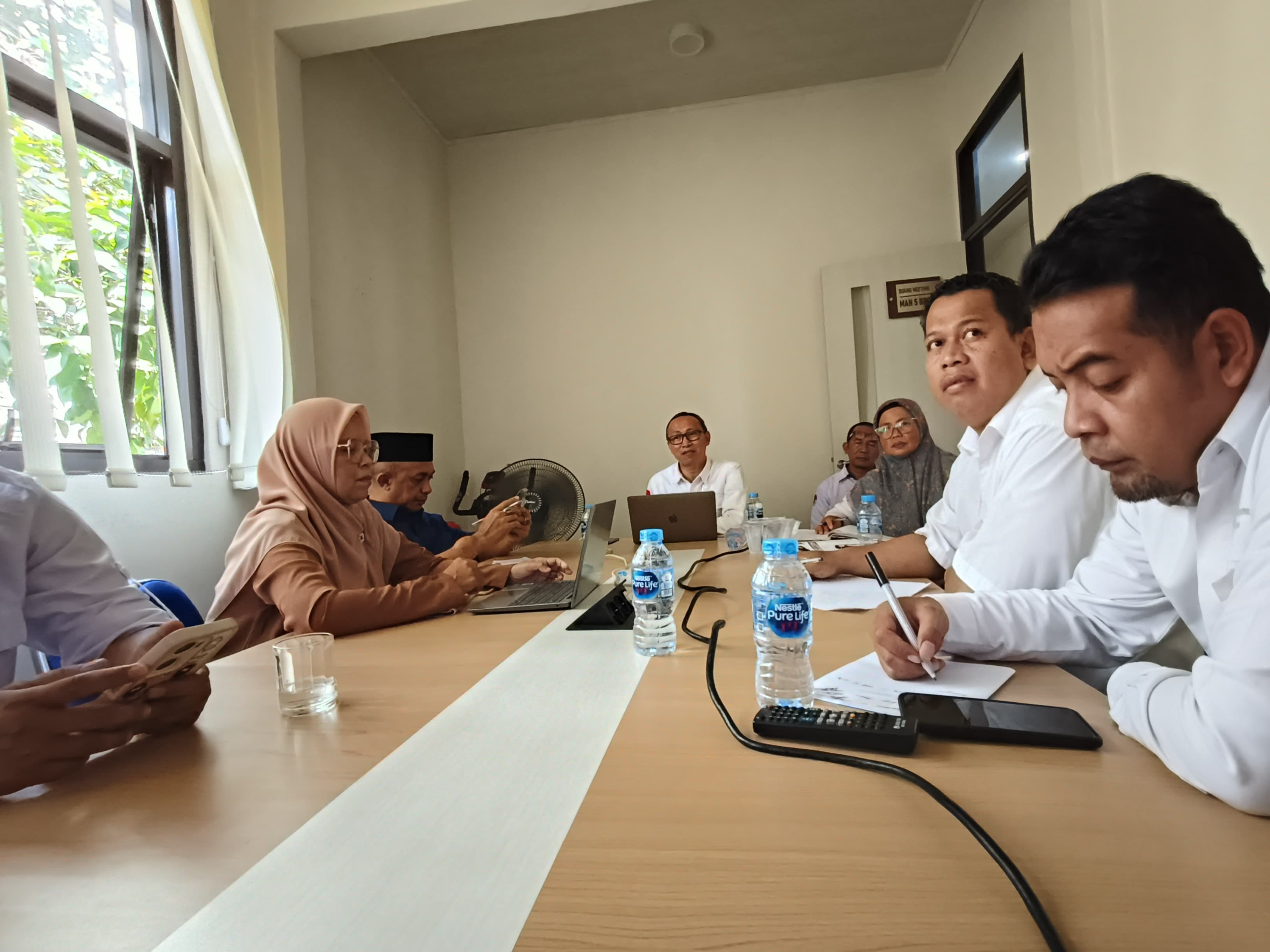 Rapat Perdana Panitia PPDBM/SPMB MAN 5 Bogor Tahun 2025-2026: Menyusun Strategi Penerimaan Siswa Bar