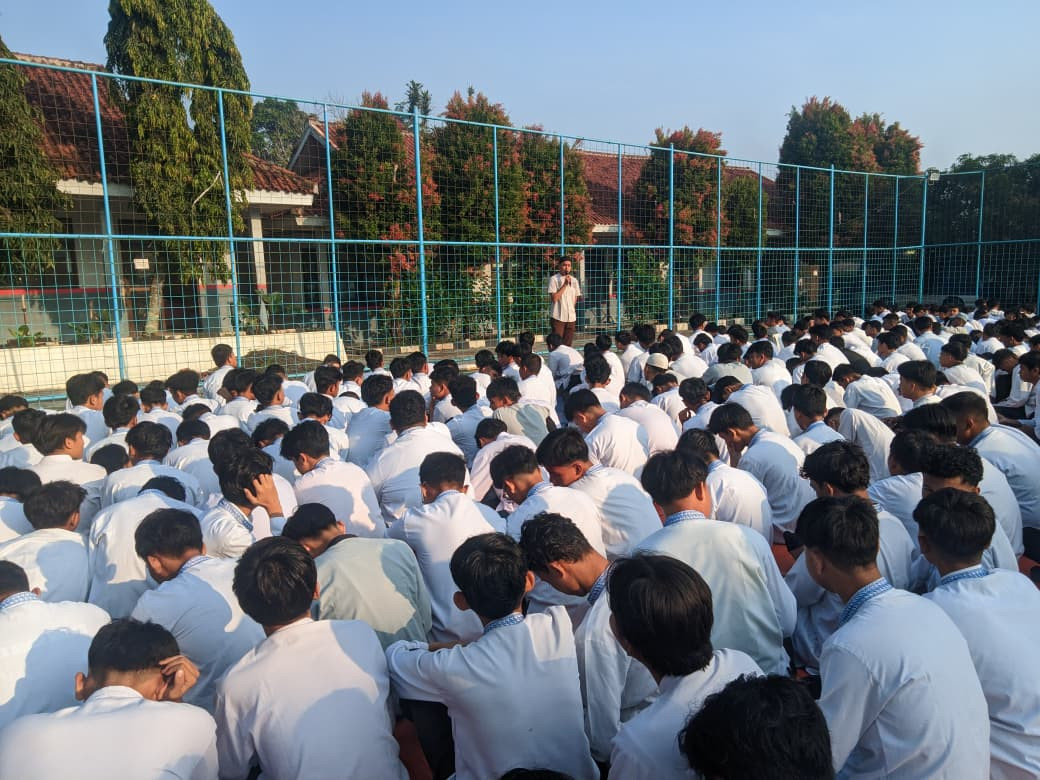 BERITA KEGIATAN KOKURIKULER – JUMAT SEHAT ROHANI MAN 5 BOGOR