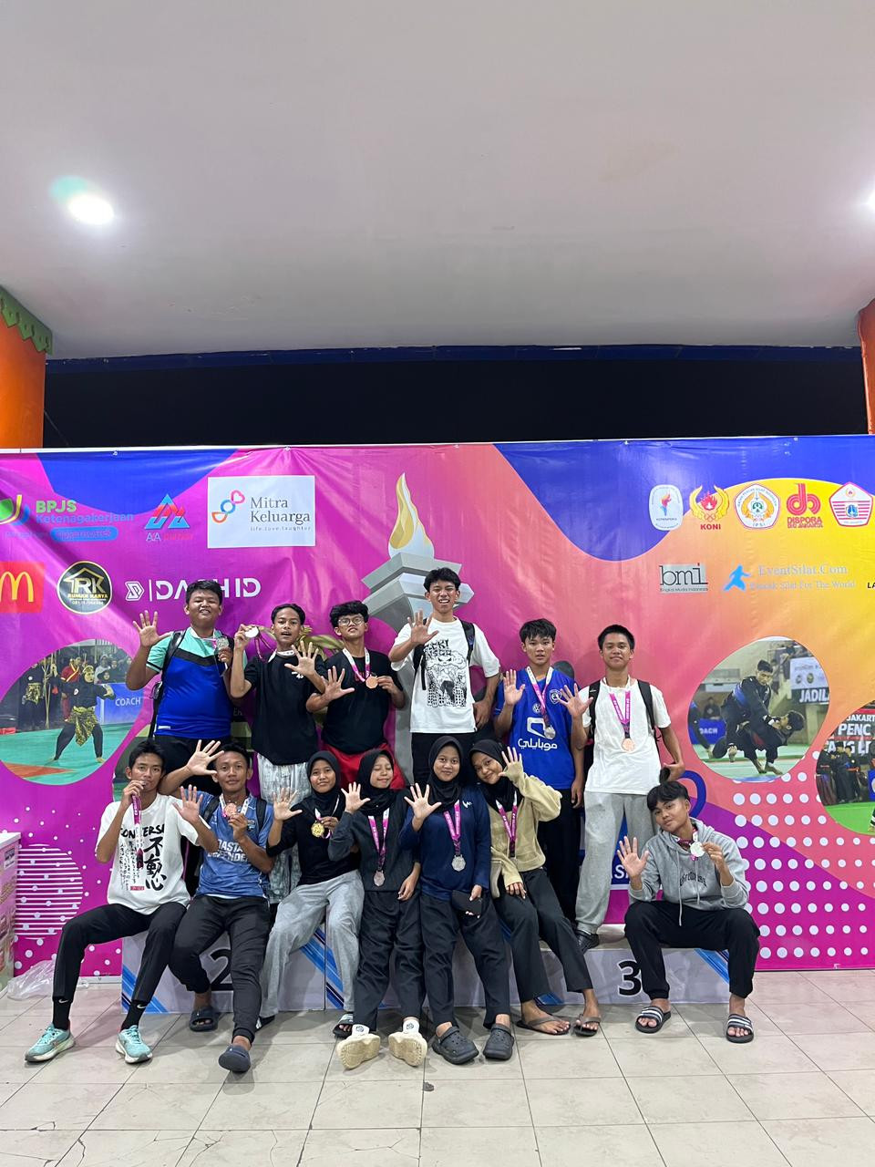 Tim Pencak Silat MAN 5 Bogor Raih Medali pada Jakarta Nasional Pencak Silat 2 Tahun 2025