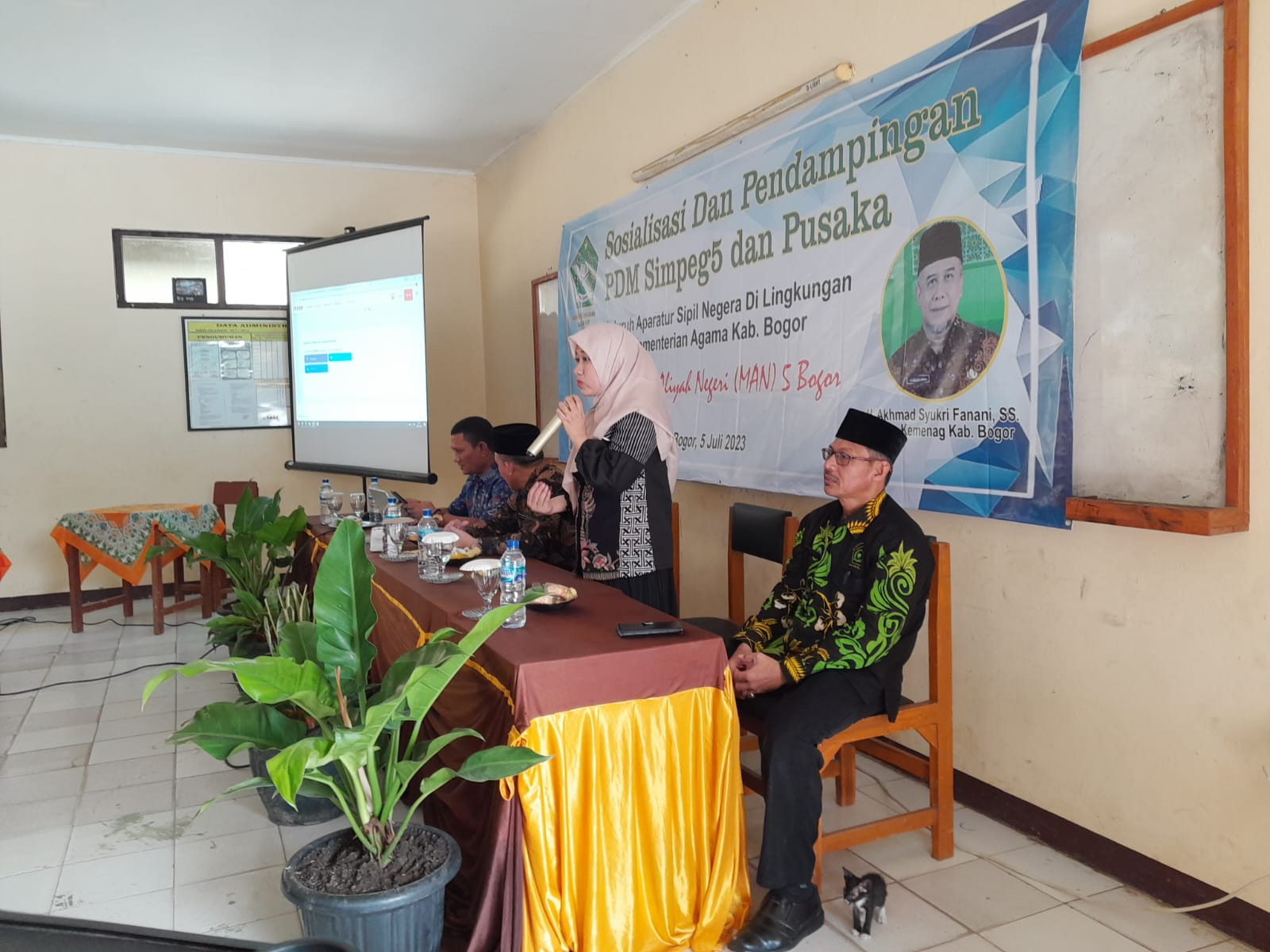 ASN DAN P3K 5 KECAMATAN MENGIKUTI PENDAMPINGAN PDM DAN SIMPEG5 DI MAN 5 BOGOR